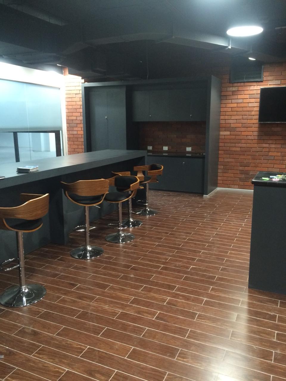 Grey Orange Head Office photograph 1